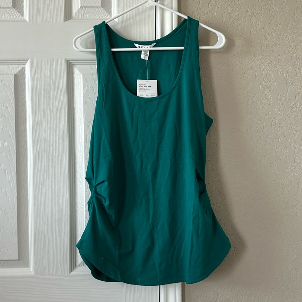 SOLD OUT! NWT Athleta Outbound Scoop Neck Tank